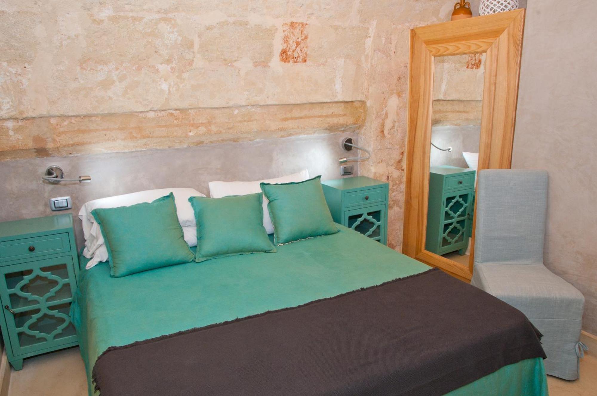 Hotel Antica Masseria Rottacapozza 4*